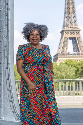 senior lady travel in europre